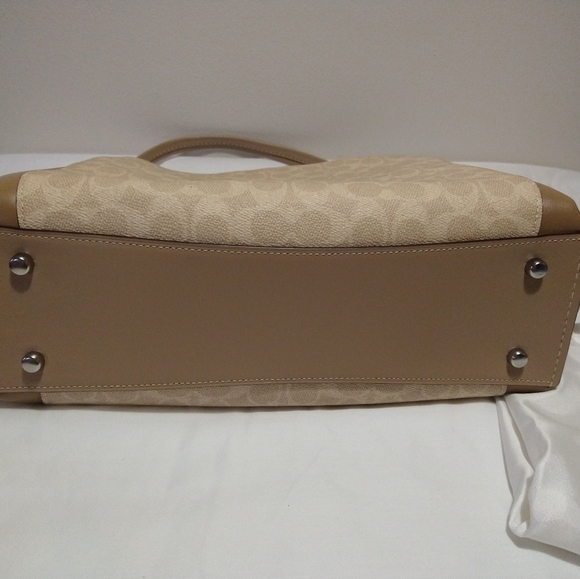 Sold* Signature Dalton Pebble Leather Shoulder Bag - Picture 6 of 16